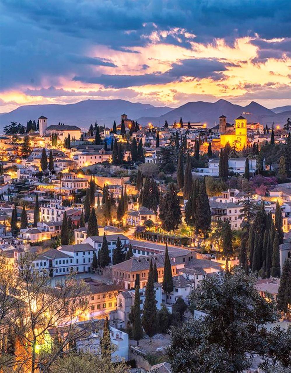 Apartasuite Centro Historico Atico Tranquilo Y Luminoso En El Corazon De Granada Eksteriør billede